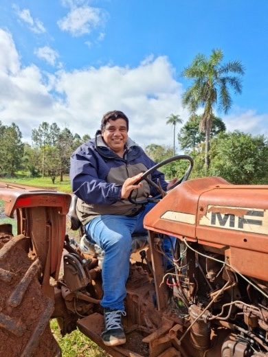 CON LA ESPERANZA Y EL ORGULLO INTACTOS